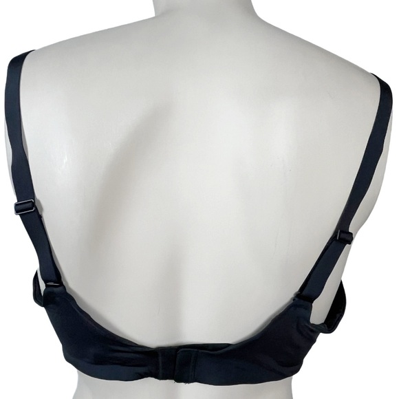 Victorias Secret x Skims Black Underwire Bra - Picture 2 of 6